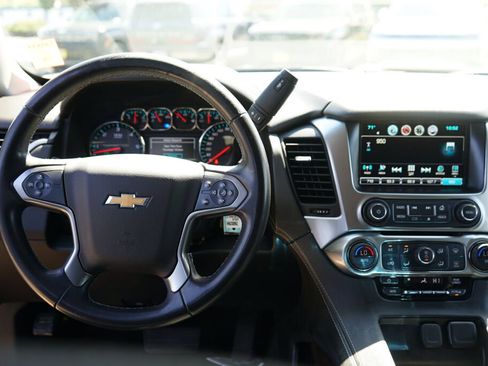 Used 2018 Chevrolet Tahoe LS AWD/4WD image 17