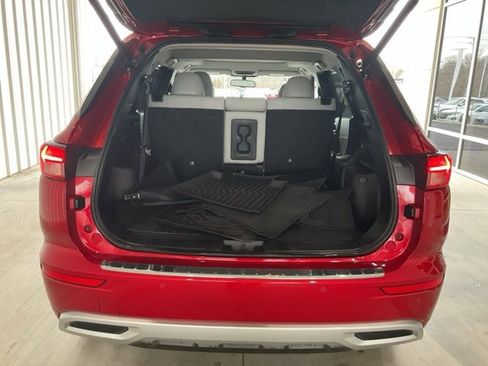 Used 2024 Mitsubishi Outlander SEL image 18