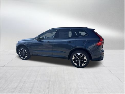 New 2026 Volvo XC60 B5 Plus w/ Protection Package Premier image 2