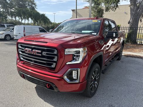 Used 2021 GMC Sierra 1500 AT4 w/ AT4 Value Package AWD/4WD image 3