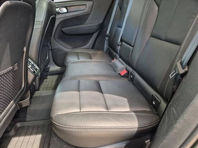 Used 2023 Volvo XC40 B5 Plus w/ Driver Assist Package AWD/4WD image 21