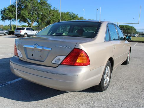 Used 2001 Toyota Avalon XL FWD image 17