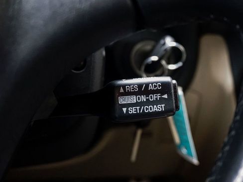 Used 2002 Lexus IS 300 image 23