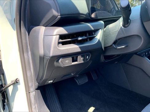 Used 2025 Kia K4 FWD image 35
