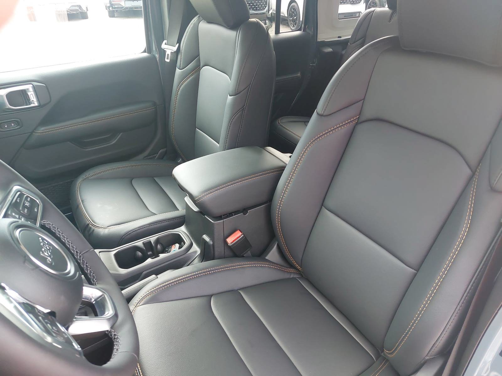 New 2026 Jeep Wrangler Unlimited Sahara AWD/4WD image 14