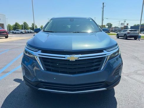Used 2024 Chevrolet Equinox LT FWD image 3
