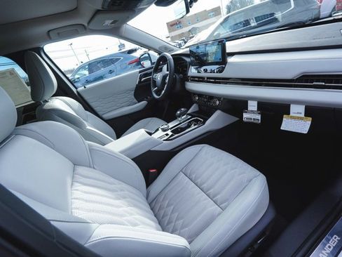 New 2026 Mitsubishi Outlander SEL AWD/4WD image 44