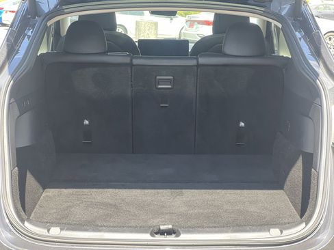 Used 2021 Tesla Model Y Long Range image 18