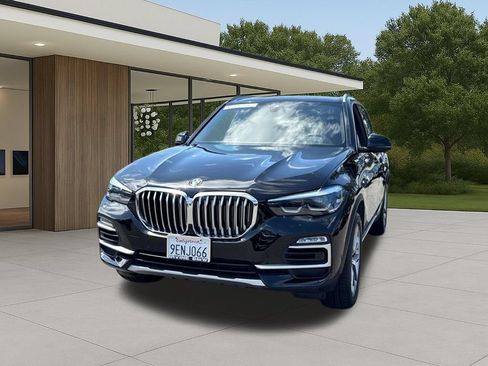 Used 2019 BMW X5 xDrive40i w/ Convenience Package AWD/4WD image 3