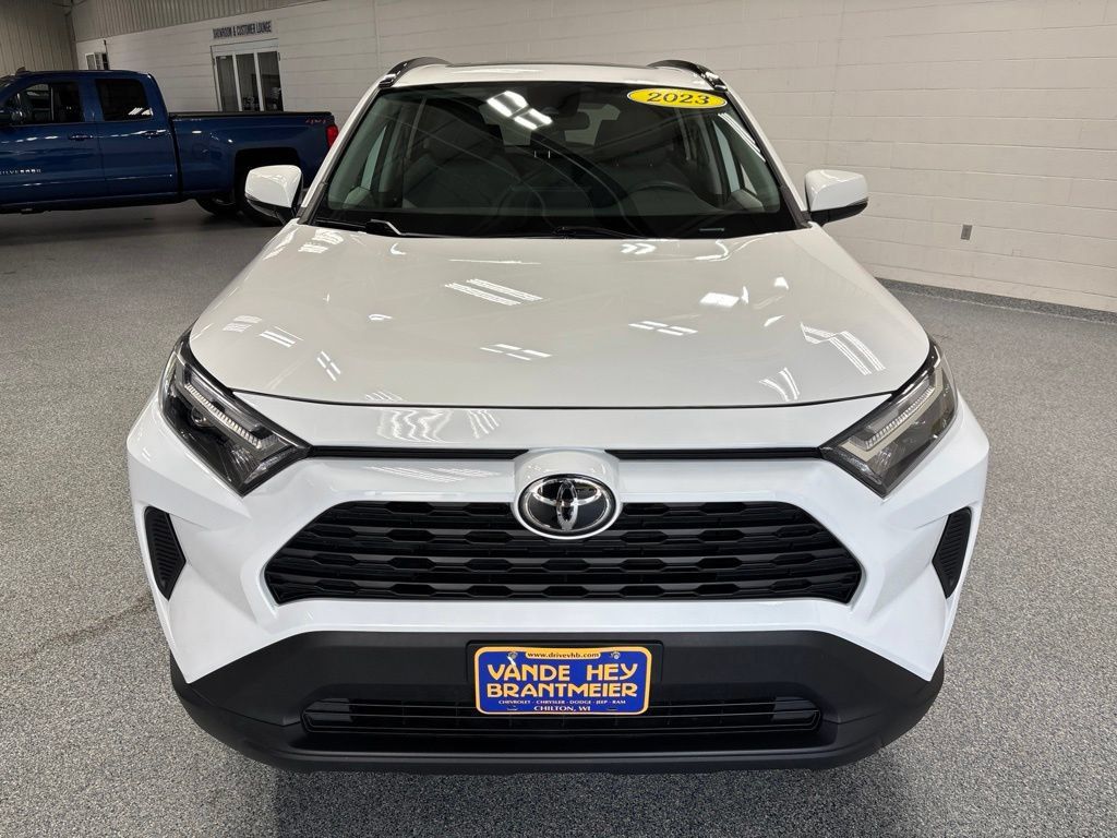Used 2023 Toyota RAV4 XLE w/ Convenience Package AWD/4WD image 2