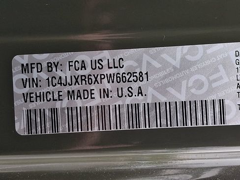 Used 2023 Jeep Wrangler Unlimited Rubicon 4xe w/ Cold Weather Group AWD/4WD image 27