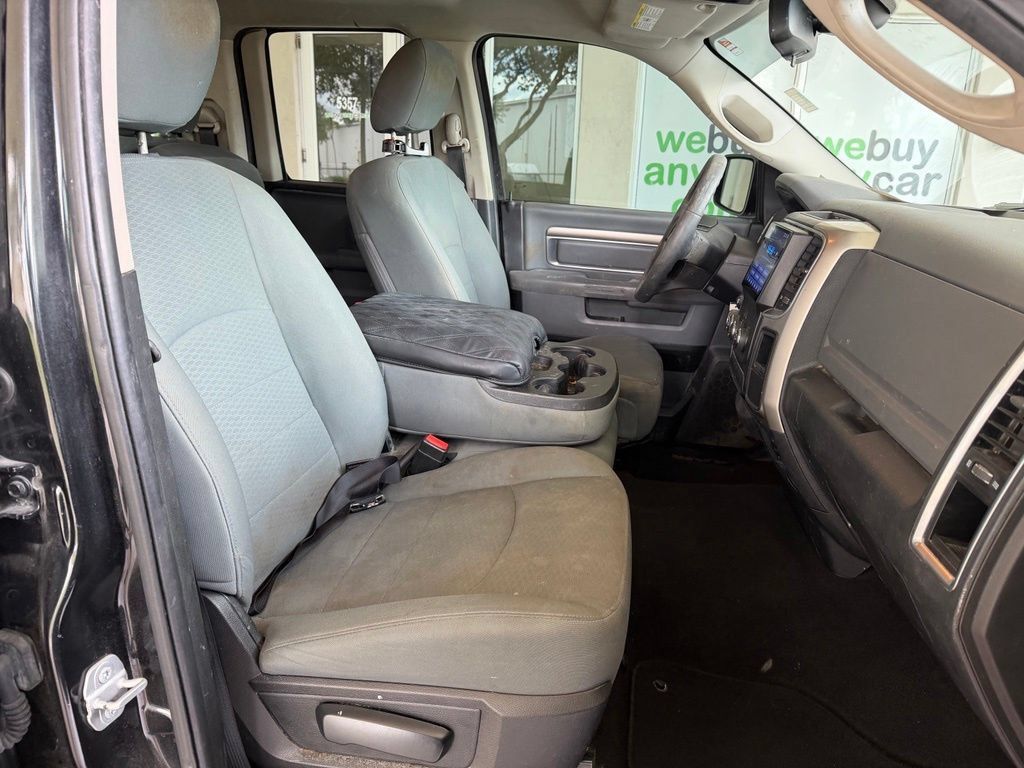 Used 2016 RAM 1500 Classic SLT RWD image 15