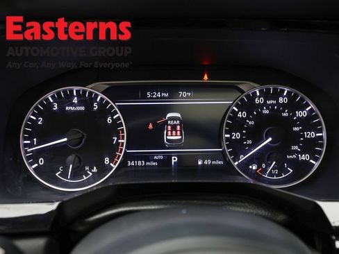 Used 2024 Nissan Pathfinder SV w/ SV Premium Package AWD/4WD image 18