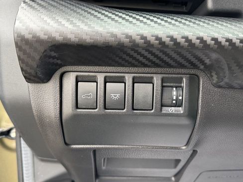 Used 2024 Subaru Ascent Premium w/ Convenience Package image 31