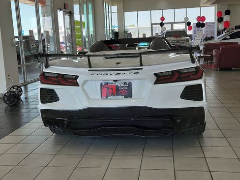 Used 2023 Chevrolet Corvette Stingray Preferred Conv w/ Z51 Performance Package RWD image 3