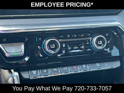 Used 2024 GMC Sierra 2500 Denali w/ Denali Reserve Package AWD/4WD image 34