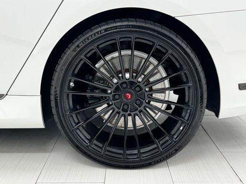 Used 2022 BMW 750i xDrive w/ Autobahn Package image 46