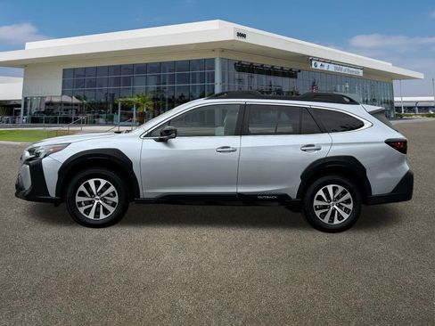 Used 2024 Subaru Outback Premium AWD/4WD image 6