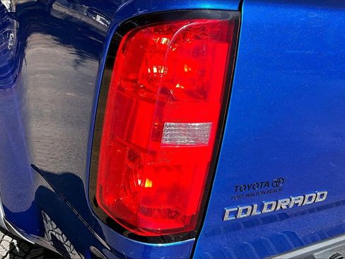 Used 2019 Chevrolet Colorado ZR2 image 20