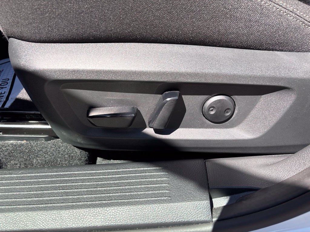 Certified 2023 Nissan Rogue SV AWD/4WD image 19