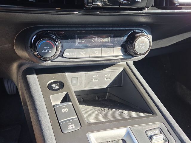 Used 2026 Nissan Kicks SV FWD image 21