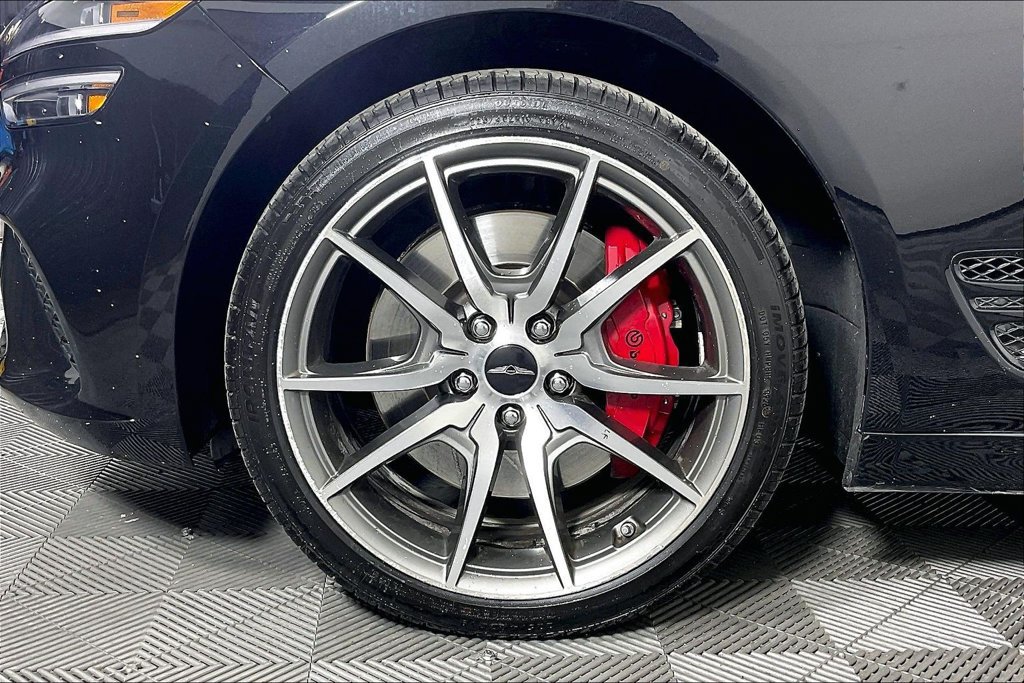 Used 2025 Genesis G70 2.5T RWD image 10
