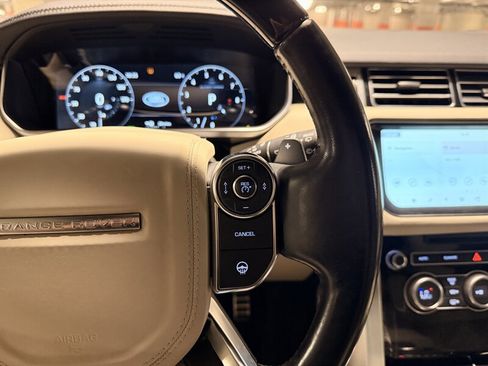 Used 2017 Land Rover Range Rover Long Wheelbase Supercharged AWD/4WD image 38