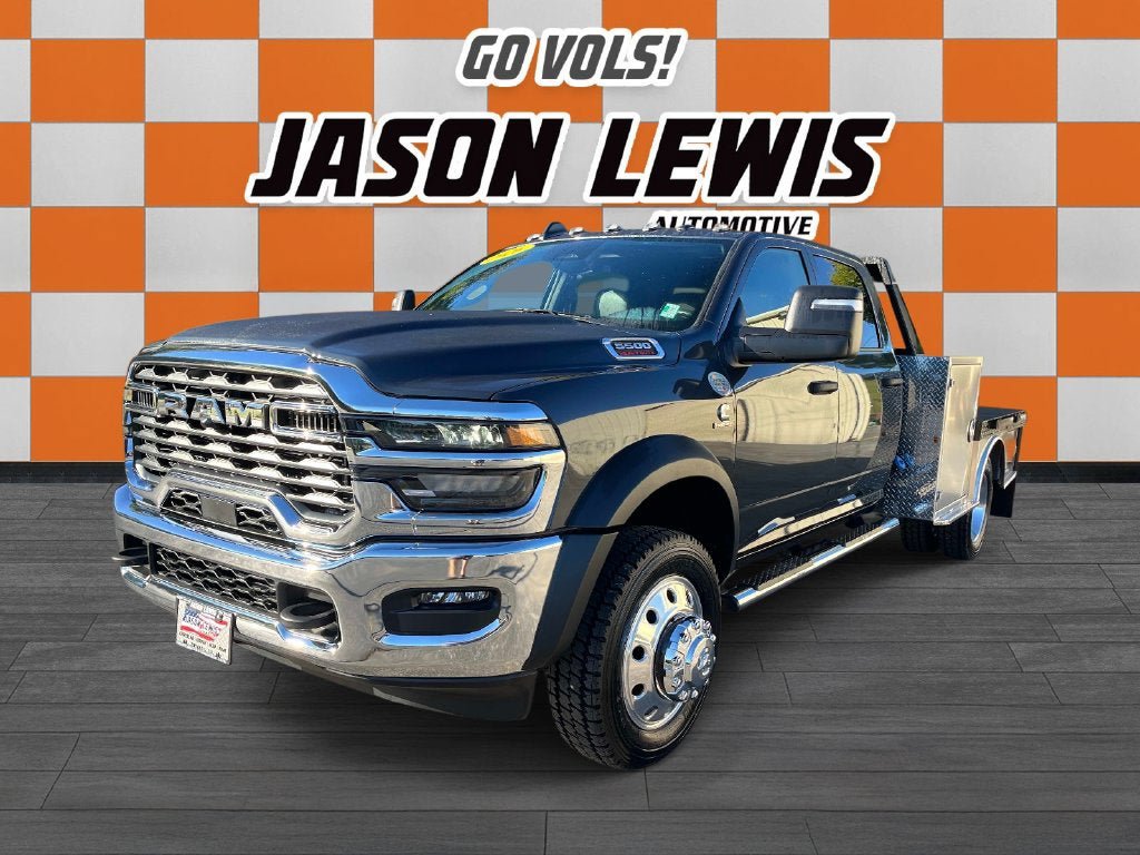 Used 2026 RAM 5500 Tradesman AWD/4WD image 7