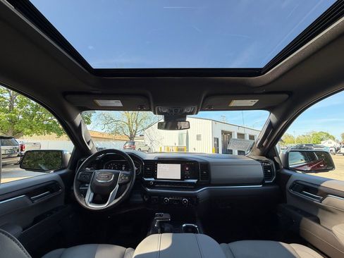 Used 2025 GMC Sierra 1500 SLT w/ SLT Premium Plus Package image 27