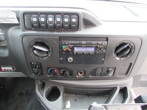Used 2013 Ford E-450 and Econoline 450 Super Duty w/ Shuttle Bus Prep Pkg RWD image 13