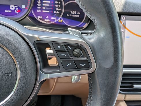 Certified 2020 Porsche Cayenne AWD/4WD image 9