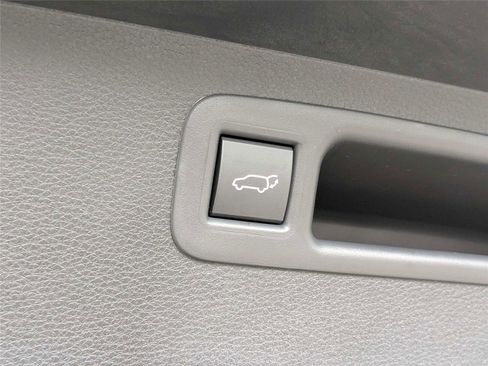 New 2026 Toyota Highlander XSE AWD/4WD image 8