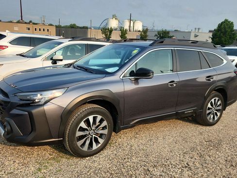 Used 2025 Subaru Outback Limited XT w/ Popular Package #2 AWD/4WD image 8