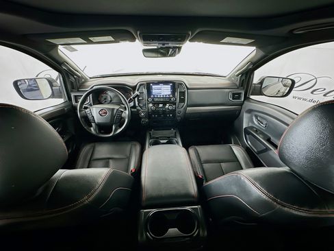 Used 2024 Nissan Titan PRO-4X w/ Pro-4x Convenience Package image 18