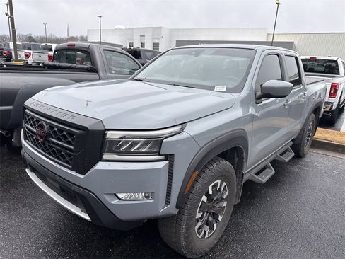 Used 2022 Nissan Frontier PRO-4X w/ Off-Road Protection Package image 3