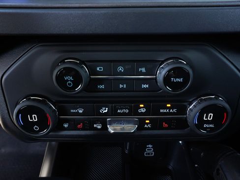 Used 2026 Ford Bronco Raptor w/ Interior Carbon Fiber Pack AWD/4WD image 27