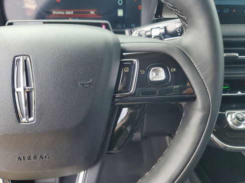 New 2025 Lincoln Corsair Reserve w/ Equipment Group 202A image 26