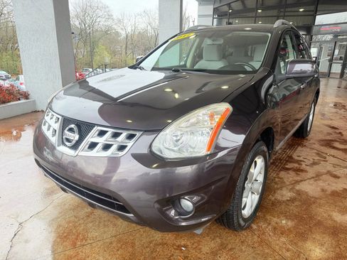 Used 2011 Nissan Rogue SV w/ Premium Pkg image 3