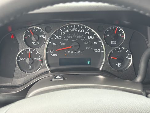 Used 2022 Chevrolet Express 2500 LT RWD image 26