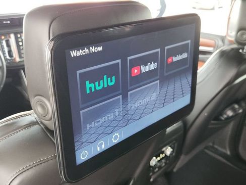 Used 2023 GMC Yukon Denali Ultimate AWD/4WD image 32