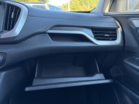 Used 2023 GMC Terrain SLT image 8