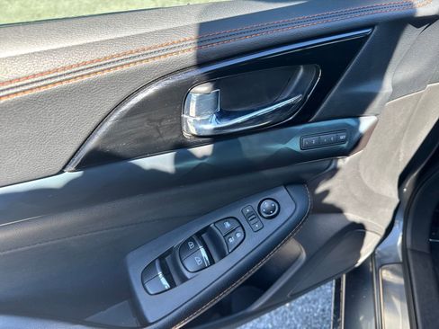 Certified 2023 Nissan Maxima SR w/ Sport Mat Group image 12