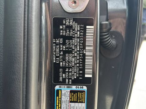 Used 2023 Kia Telluride SX FWD image 32