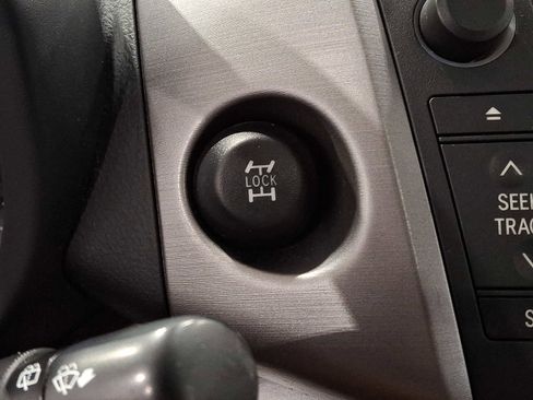 Used 2008 Toyota RAV4 Limited image 24