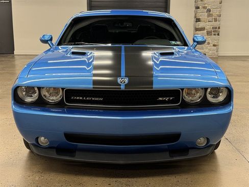 Used 2009 Dodge Challenger SRT8 w/ Spring Special Group image 2