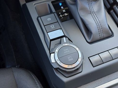 Certified 2025 Toyota Tacoma SR5 image 22