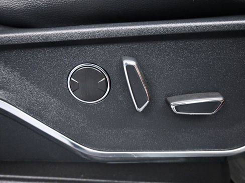 Used 2021 Ford F150 Lariat w/ Trailer Tow Package image 51