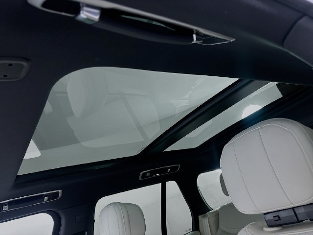 New 2026 Land Rover Range Rover SE AWD/4WD image 14