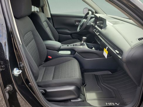 New 2026 Honda HR-V LX image 17