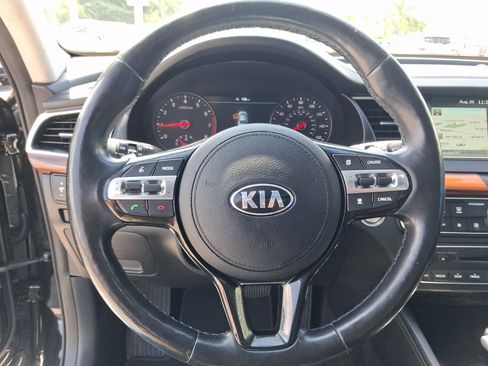 Used 2017 Kia Cadenza Technology FWD image 14
